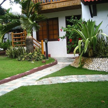 Cabana Beach Club Resort Moalboal Esterno foto